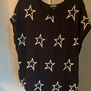 Black super soft oversized t-shirt with stars